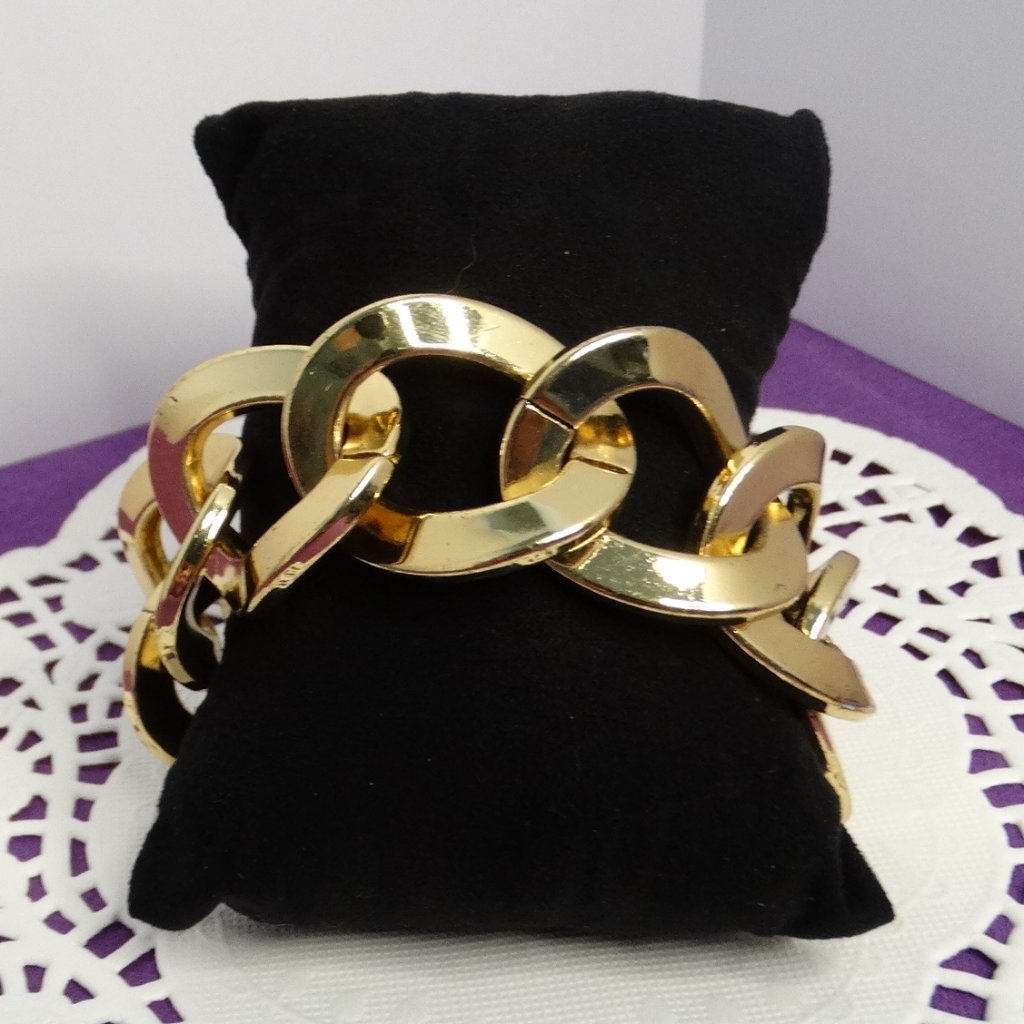 R.J. Graziano Chunky Gold Tone Link Chain Bracelet Adj. 71/4 To 8 1/2